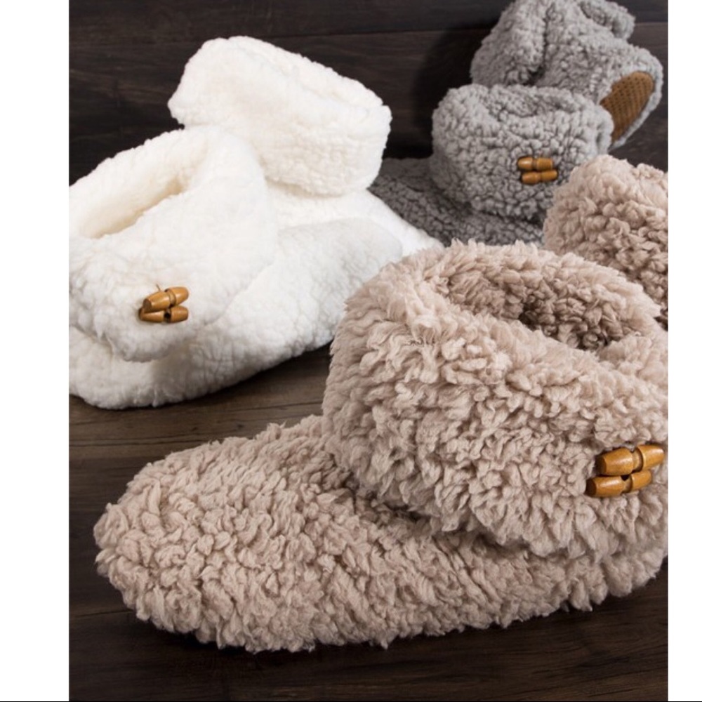 LUCY softest slippers - 2 colors